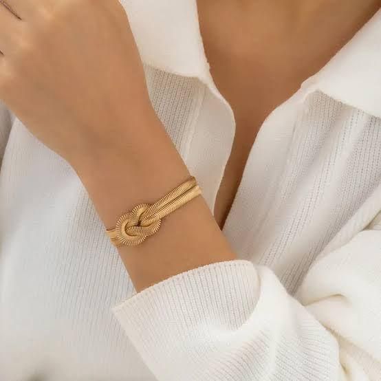 Golden Chain Snake Bracelet | Stylish Flexible Snake Design for Men & Women